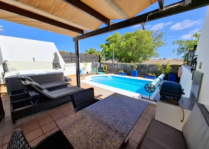 Casa Pedro - Duplex With Jacuzzi, Pool, Ac And Sea Views Nyaraló *